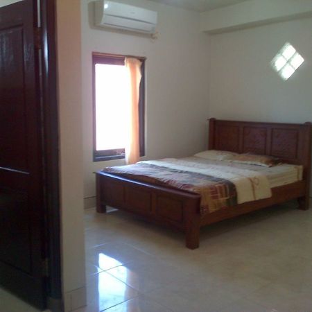 Oyo 586 Hotel Wijaya Kalasan Luaran gambar