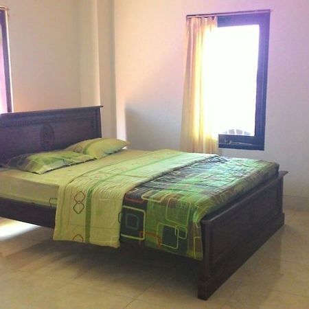 Oyo 586 Hotel Wijaya Kalasan Luaran gambar