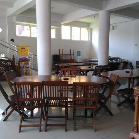 Oyo 586 Hotel Wijaya Kalasan Luaran gambar