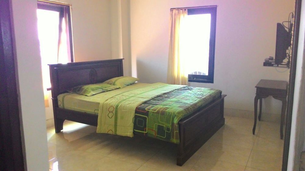 Oyo 586 Hotel Wijaya Kalasan Luaran gambar