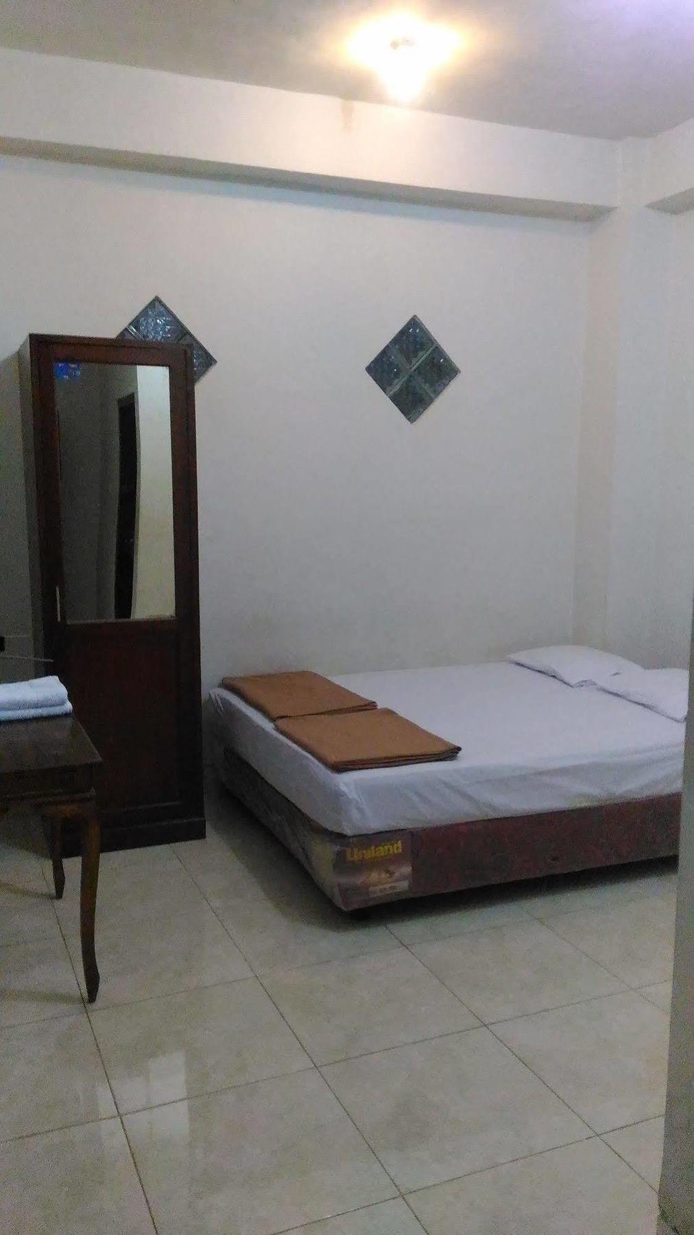 Oyo 586 Hotel Wijaya Kalasan Luaran gambar